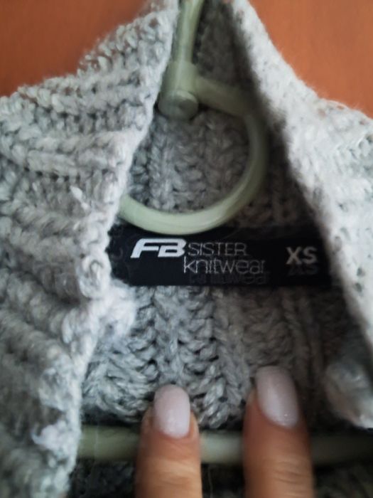 Світер жіночий FBsister