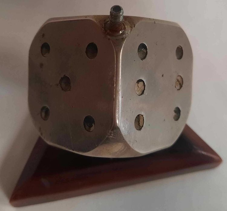 Art Deco Ciężki Przycisk do Papieru Kostka do Gry Metal Bakelit Ebonit