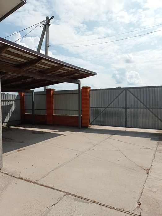 Продається садиба в 30км від міста Чернігів.