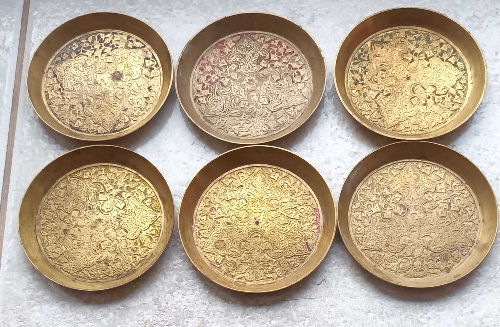 6 mosiężnych podstawek pod kieliszki/szklanki  indyjskie 6,8cm