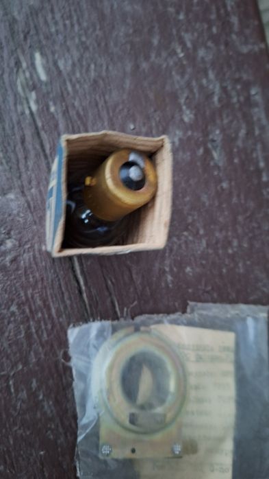 Stara lampa PRL c 325/c328