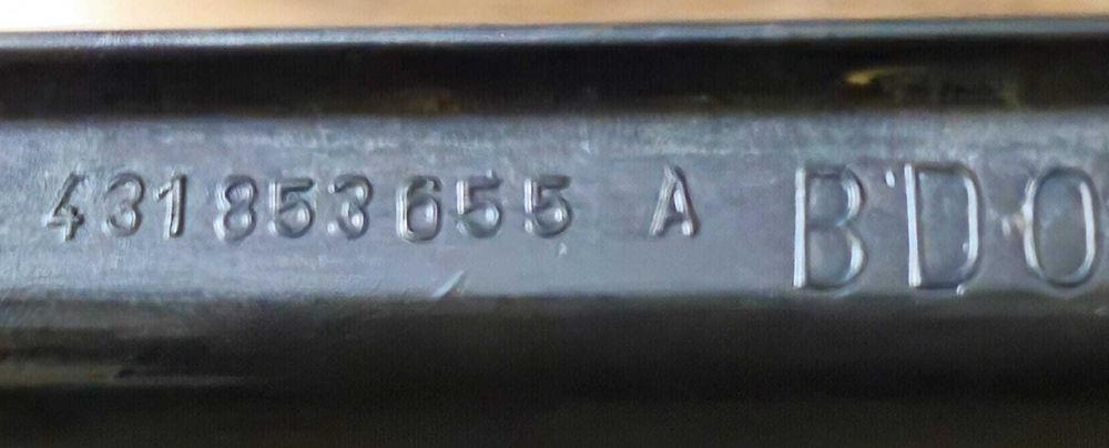 Grill Atrapa Audi 100 C 2 Oryginał  (76-82r.)