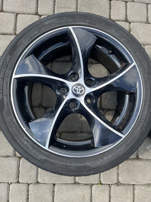 Alufelgi 5x114,3 17 cali Toyota Camry Avensis Auris opony 225/45/17