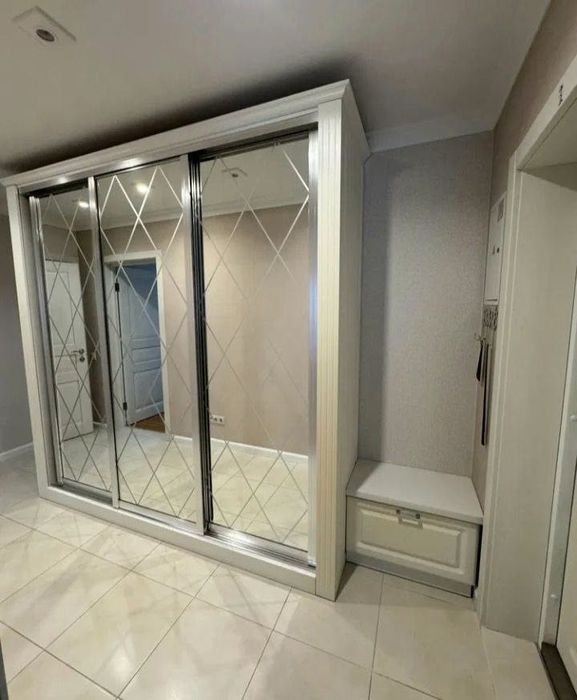 Продається 2-кімнатна квартира з ремонтом у цегляному будинку в Боярці