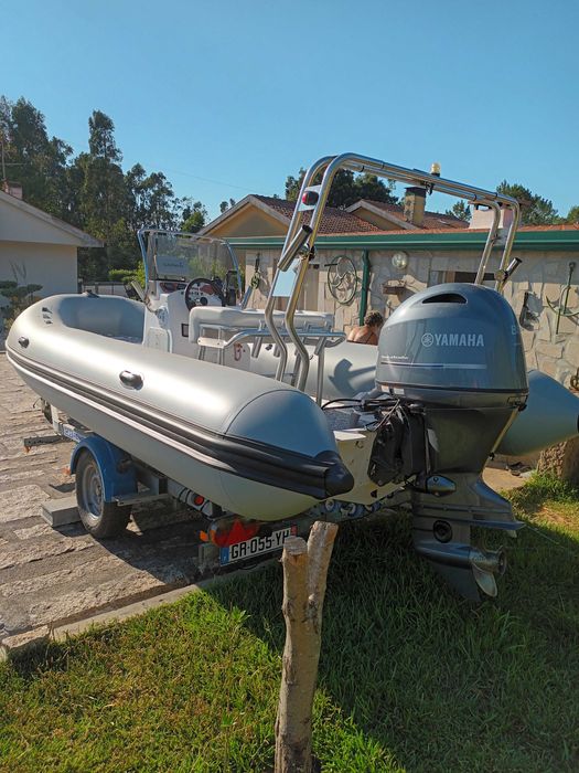 Semi-rigido 570 e yamaha 80cv 4t