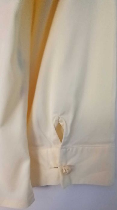 Blusa de manga curta de senhora