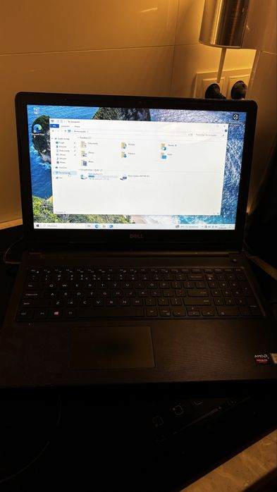 Dell inspirion 15 laptop mocny 15cali windows11