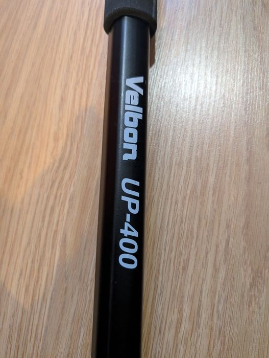 Monopé Velbon UP-400 com suporte rotativo