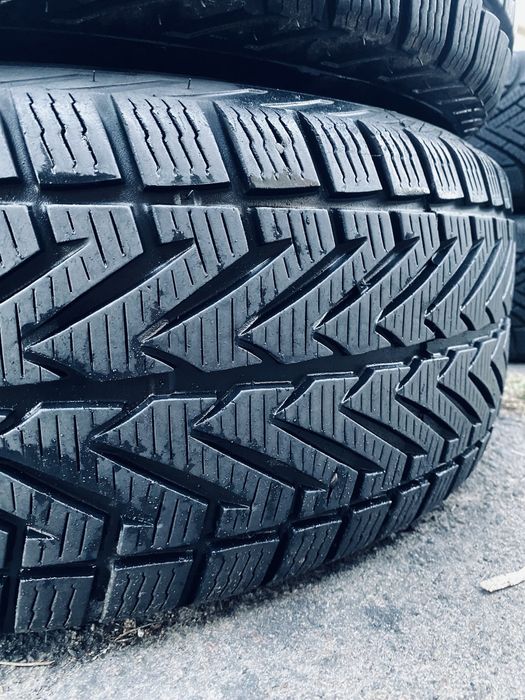 235 60 17 Vredestein Xtreme S 90% 2024 Шини Зима