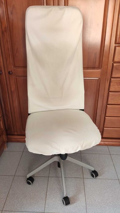 Cadeira de escritório Ikea Markus com capa