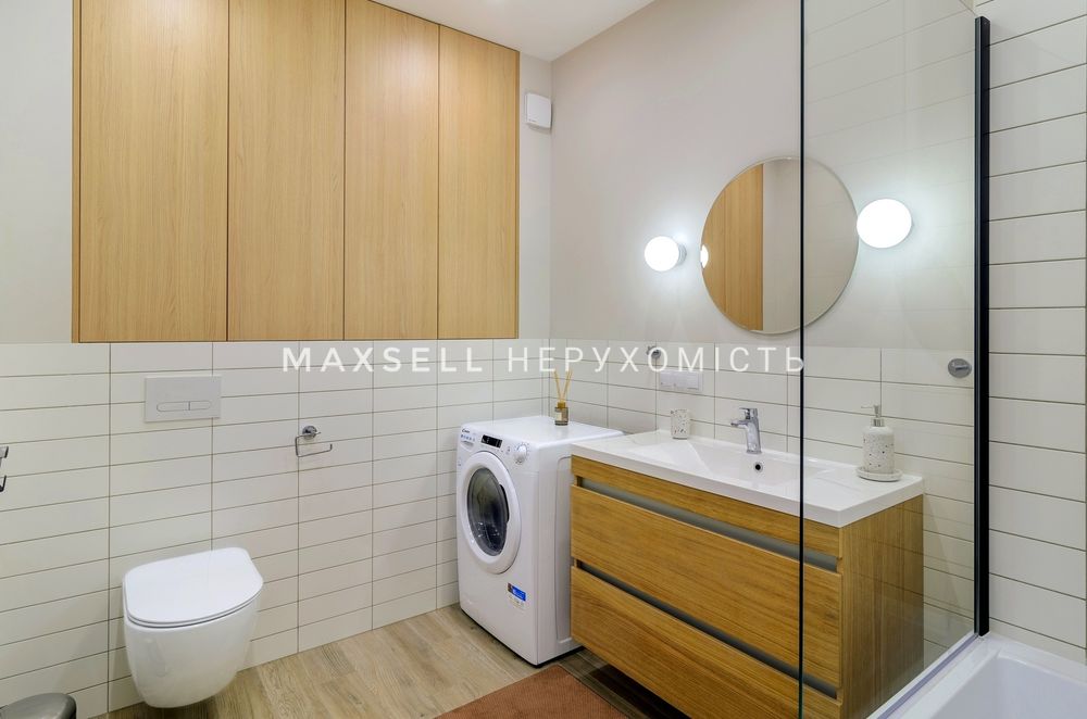 Продам квартиру з дизайнерським ремоном в центрі в новобудові