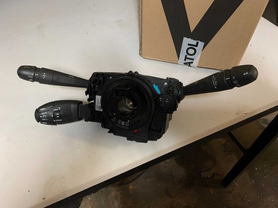 Przełącznik zespolony tempomat Citroen C3 III