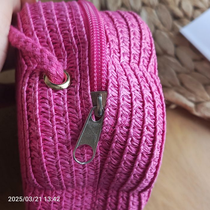 Nowa przepiękna torebka różowa pleciona Boho truskawka