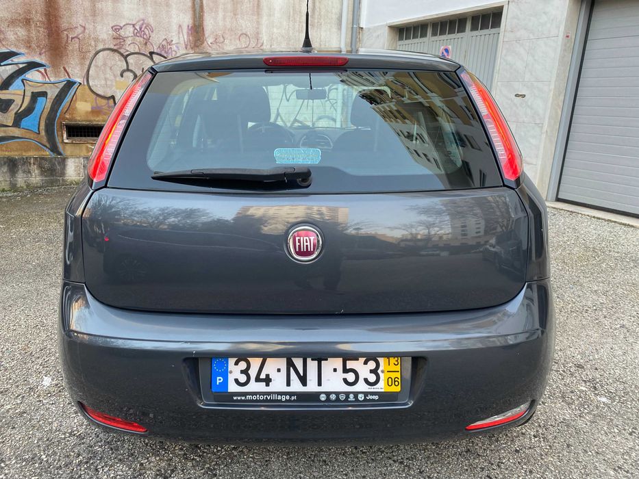 Fiat Punto 2013 poucos Kms!