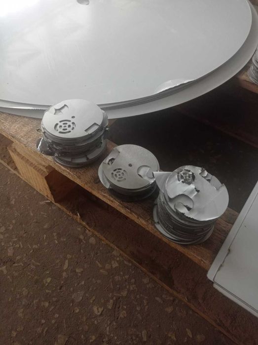 Лазерна різка, гнуття металу