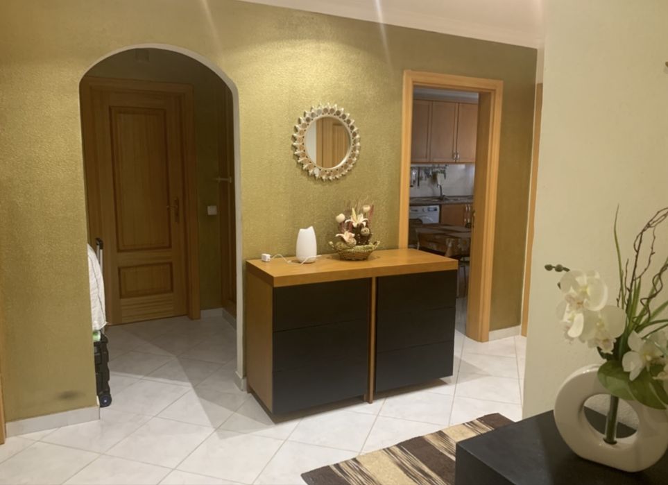 Aluga-se apartamento T3