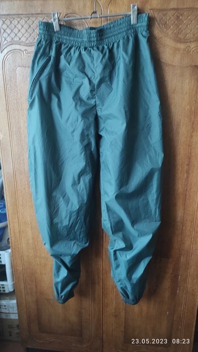 Спортивные брюки