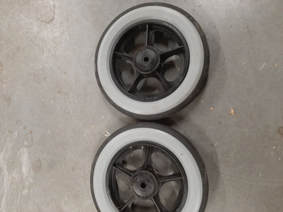 Koła pełne wózek,chodzik itp.