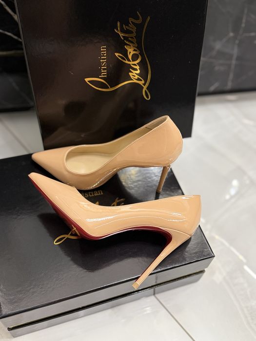 Szpilki Louboutin Beige Leather