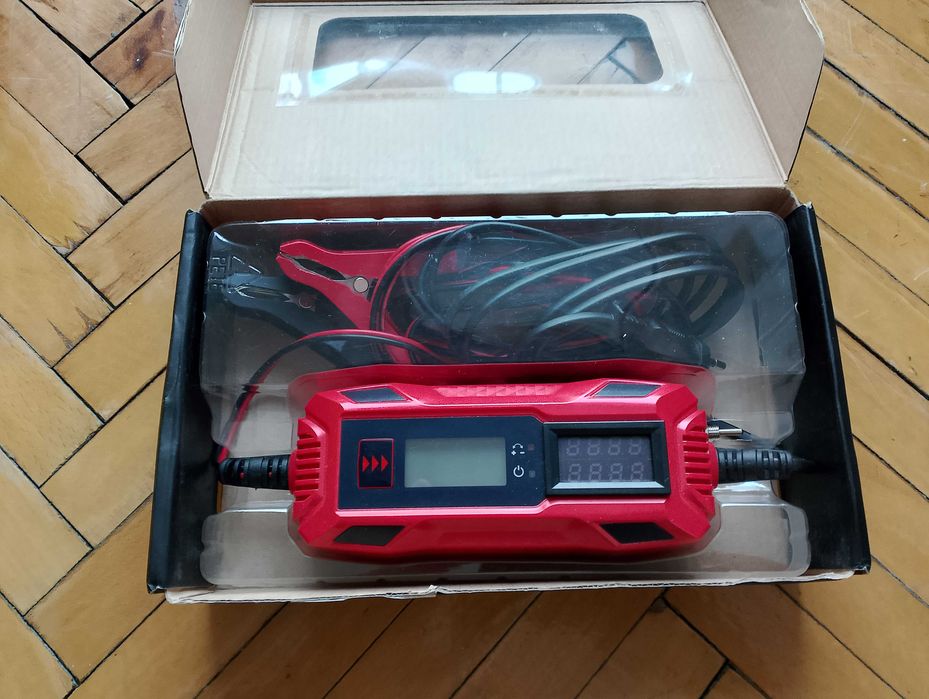Prostownik ładowarka 12V 5A