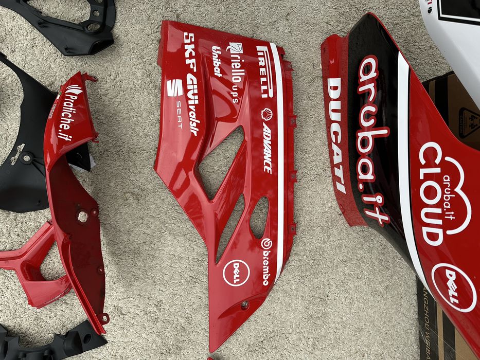 Ducati Panigale 1199s owiewki, siedzenie, szyba