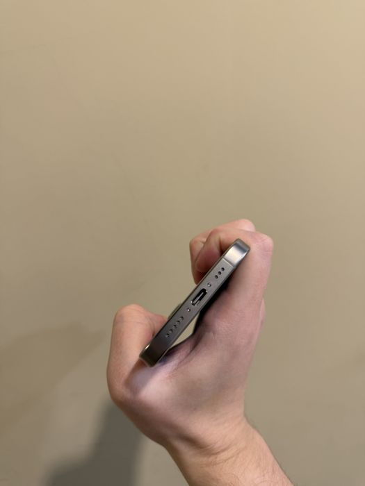 Б/у IPhone 16 Pro 256 Natural ідеальні стани