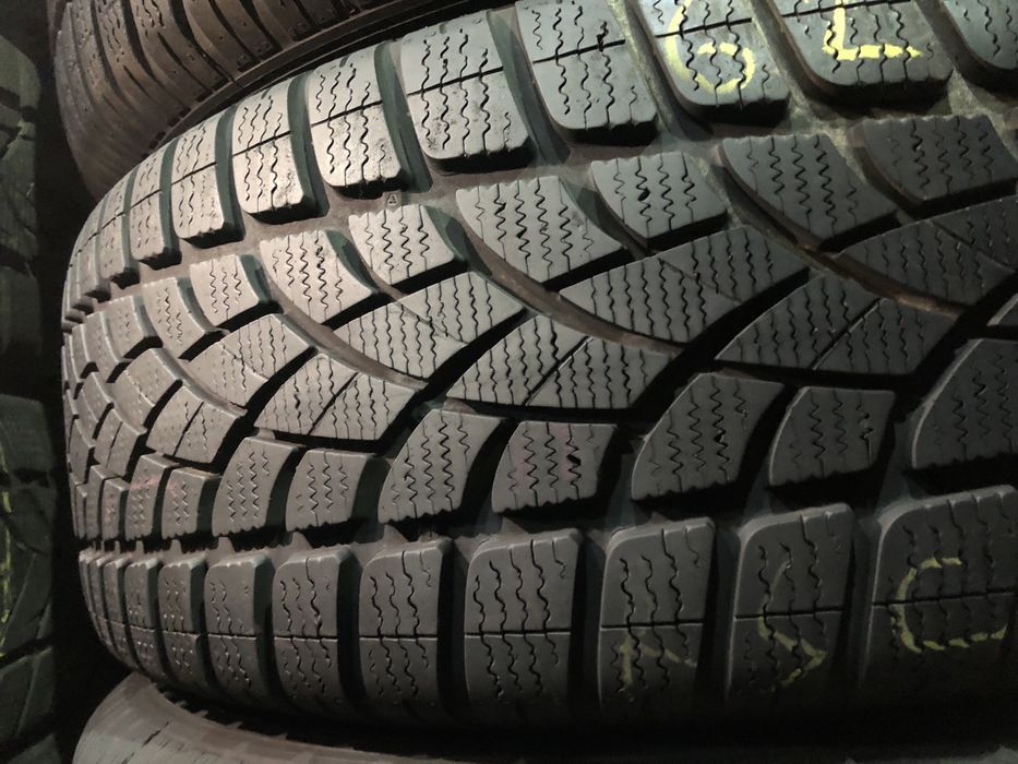 Шини б/в зима 225/60 R17 Dunlop Wintersport 3D rsc комплект