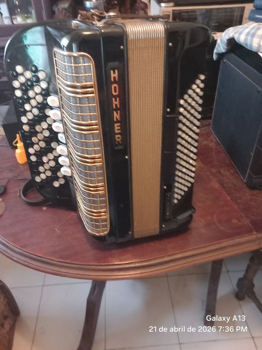 Acordeons e concertinas