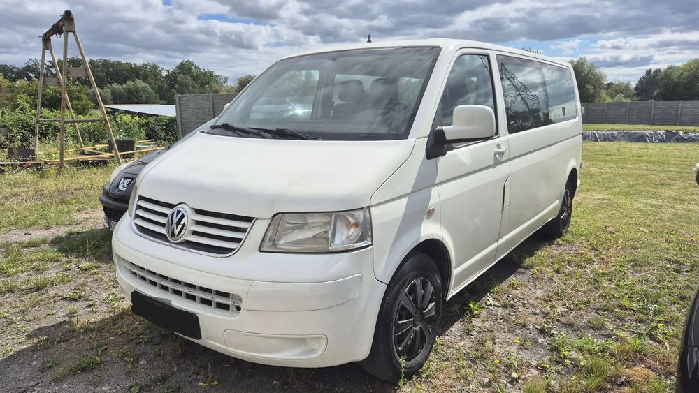 Volkswagen Transporter Volkswagen T5 LONG 9-os, 2006, silnik po remoncie, skrzynia do naprawy