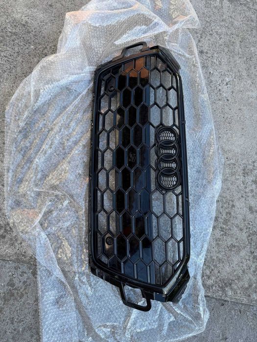 Решітка радіатора Audi A5 / S5 (B9 - F5) 2019-2025 Black (Оригінальна)