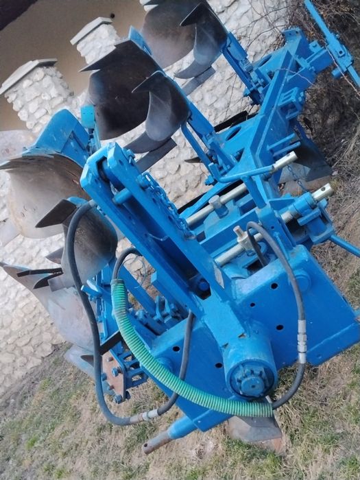Плуг оборотний Рабеверк Rabe Werk 4 корпуси 3+1