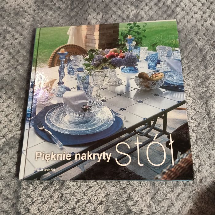 Piękne nakryty stół