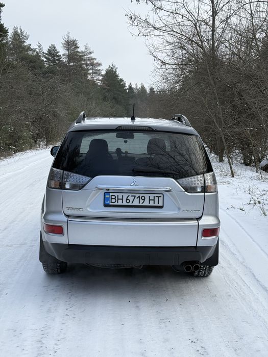 Продам Мітсубісі Аутлендер 2011 року 2.2 дизель