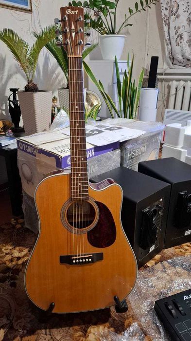 Продам Cort MR600F електро-акустична, вживана, у дуже хорошому стані