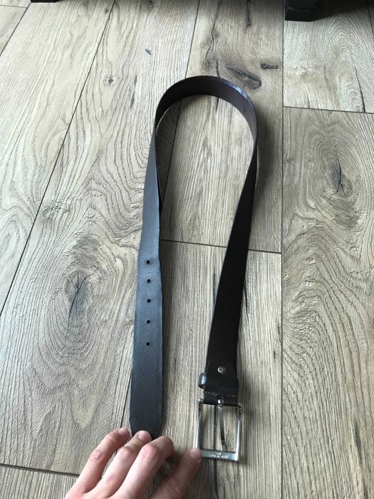 Skórzany pasek Valentino made in Italy