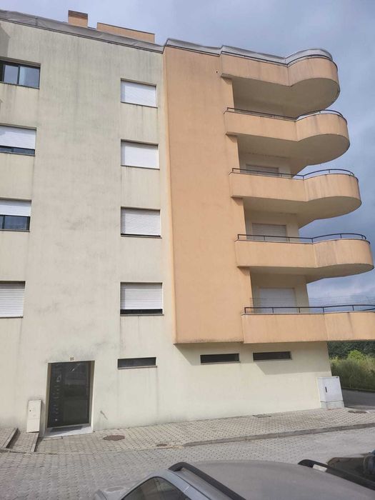 Arrenda-se Apartamento T3 a 700 mts da CESPU, Gandra, Paredes