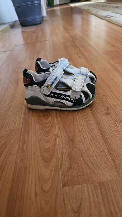 Продам пакет із дитячим взуттям