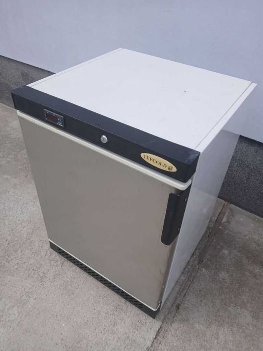 Lodówka podblatowa TEFCOLD UR200