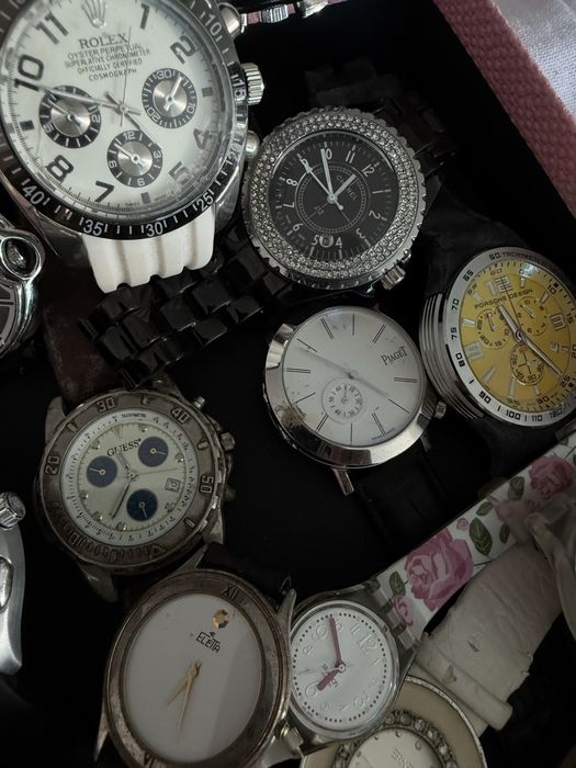 Pack com 19 Relógios para colecionador.