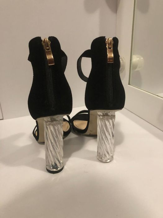 Замшеві босоніжки