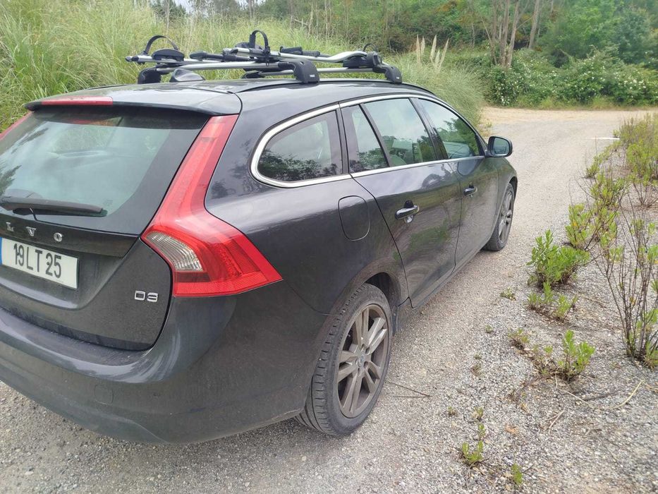 Volvo v60 momentum 2011