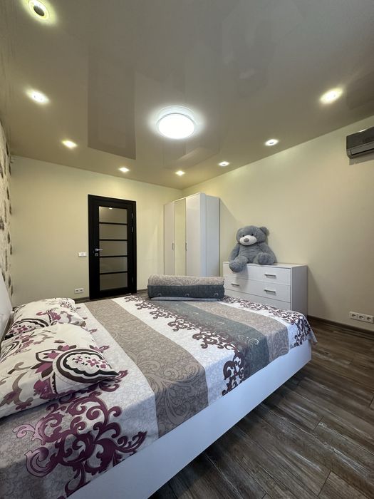 Посуточно 3К Печерск, Леси Украинки.