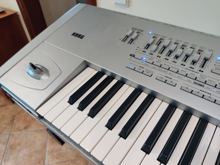 Teclado Korg PA1X Pro - Professional Arranger