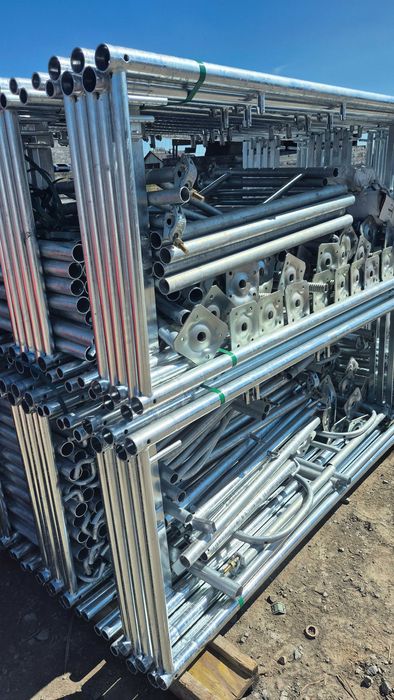 Rusztowanie fasadowe  500m2 plettak 70  ramowe ewlewacyjne