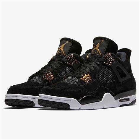 Tênis Air Jordan 4 Retro
