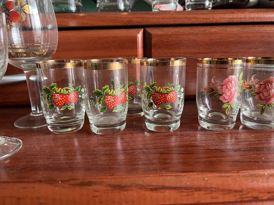 Стаканы стопки