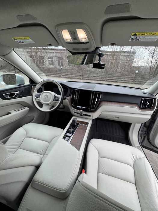 Продам Volvo XC60 В5 2021