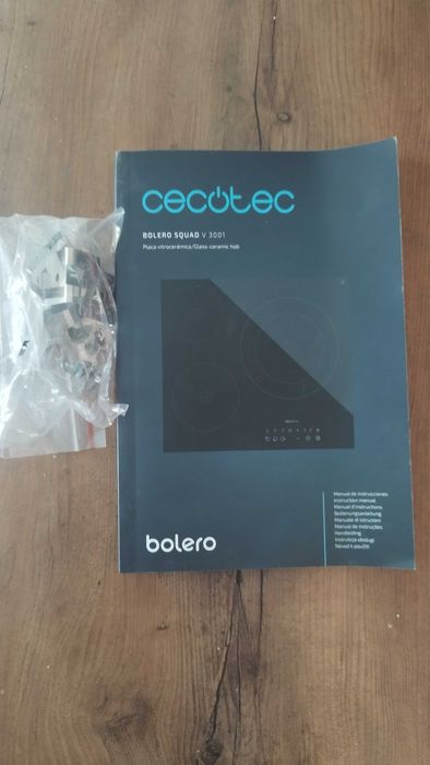 Placa de Vidrocerâmica Cecotec nunca usada