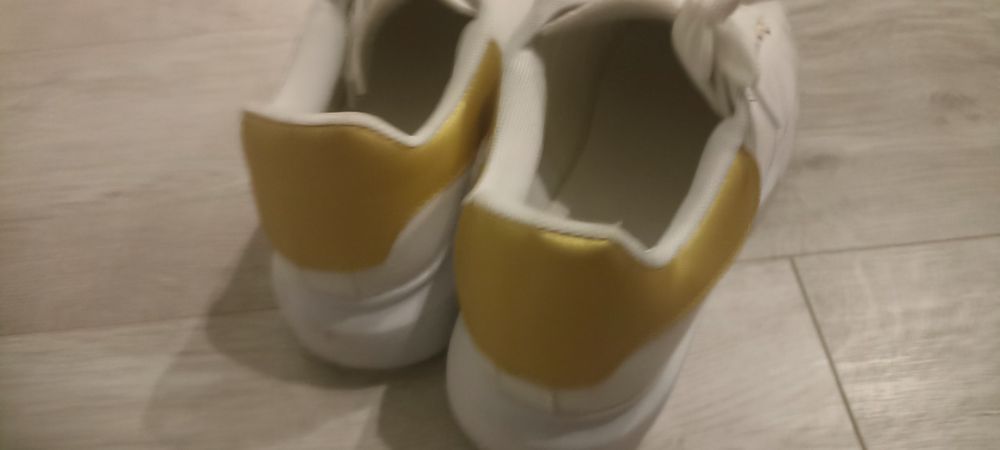 Sprzedam nowe buty