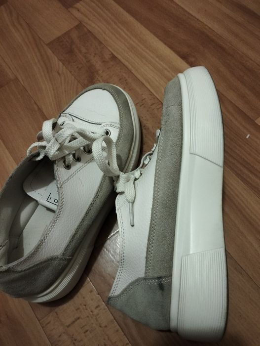 Кросівки шкіряні